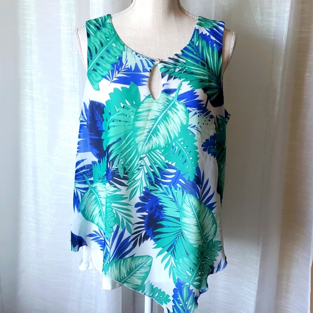 Palm print top